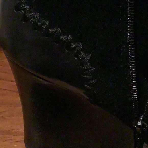 Vintage Suede and leather platform wedge heel boots 3.25” - Picture 2 of 12